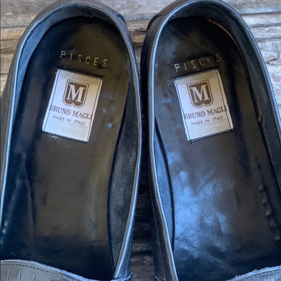 Bruno Magli Pisces Navy Blue Loafers - Picture 3 of 16